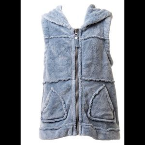 Like new Ragdoll and rockets vest